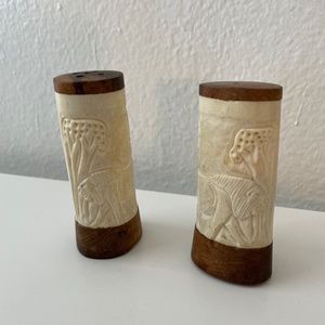 🔥HP🔥 SUPPORT MUTUAL AID 💜💸 Salt/Pepper Shakers Handmade African Carved